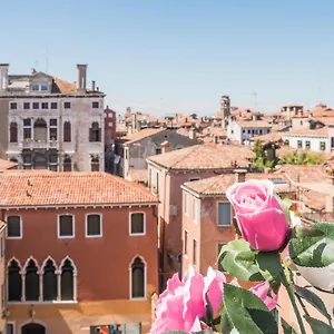 Palace Tintoretto Venezia